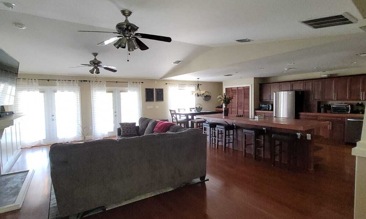 Photo of Livingroom in Lutz