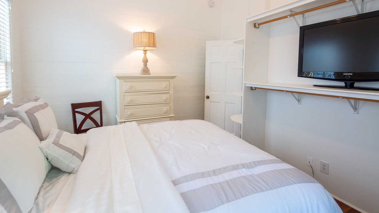 Photo of Bedroom in Historic Seaport