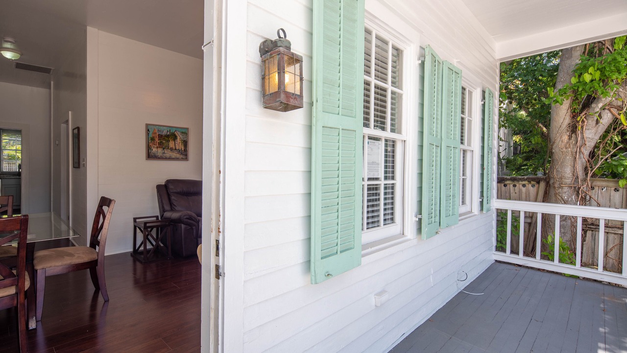 Photo of Patio Balcony in Historic Seaport