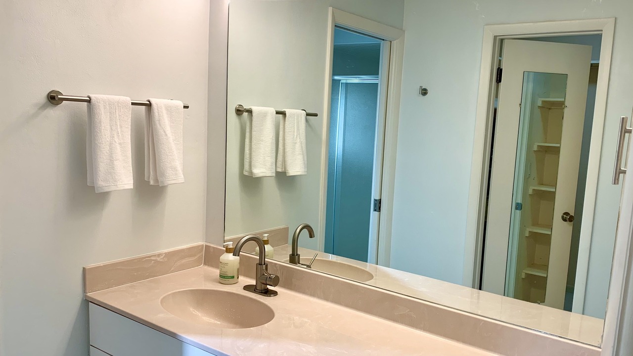 Photo of Bathroom in Biggar