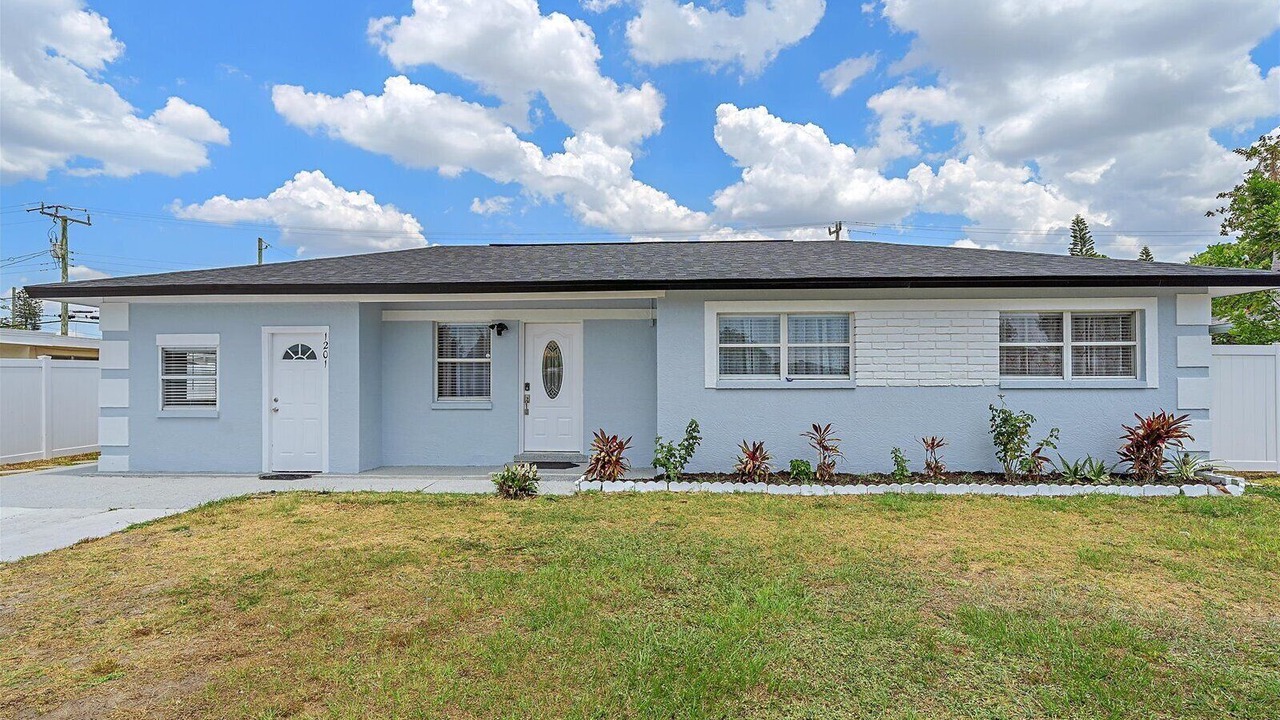 Photo of Outdoor in Trailer Estates