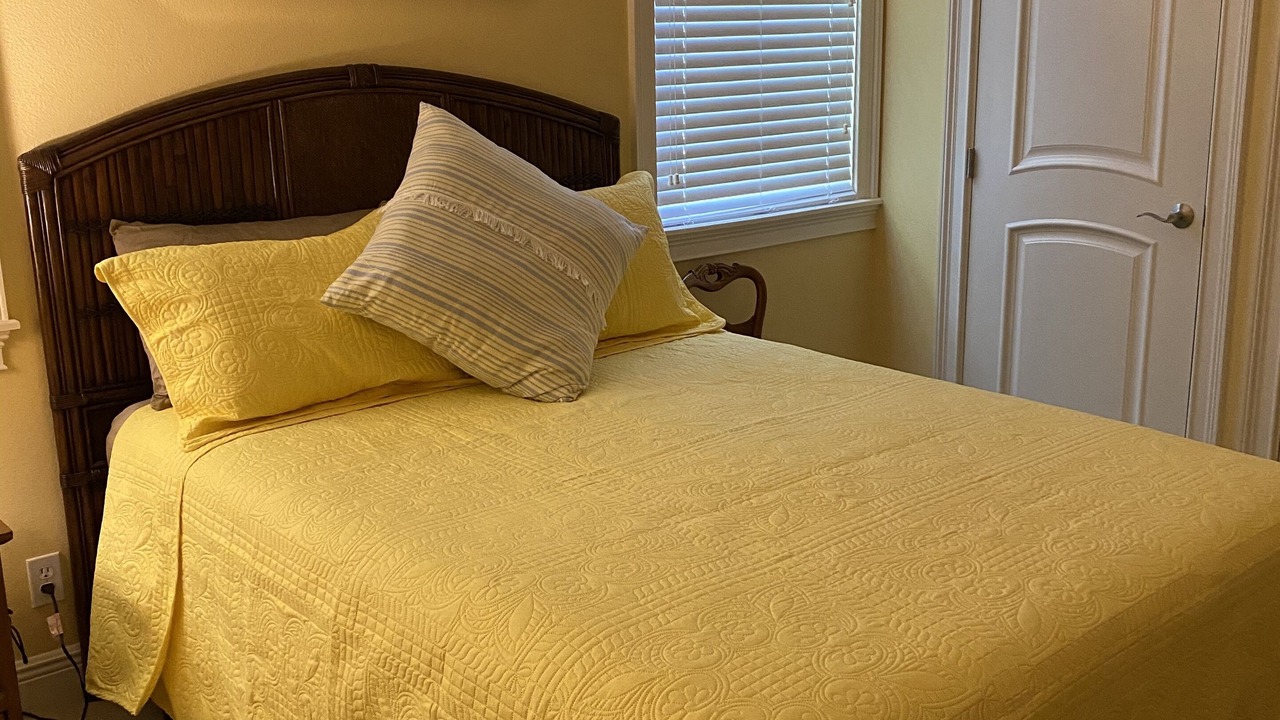 Photo of Bedroom in Hudson Bayou