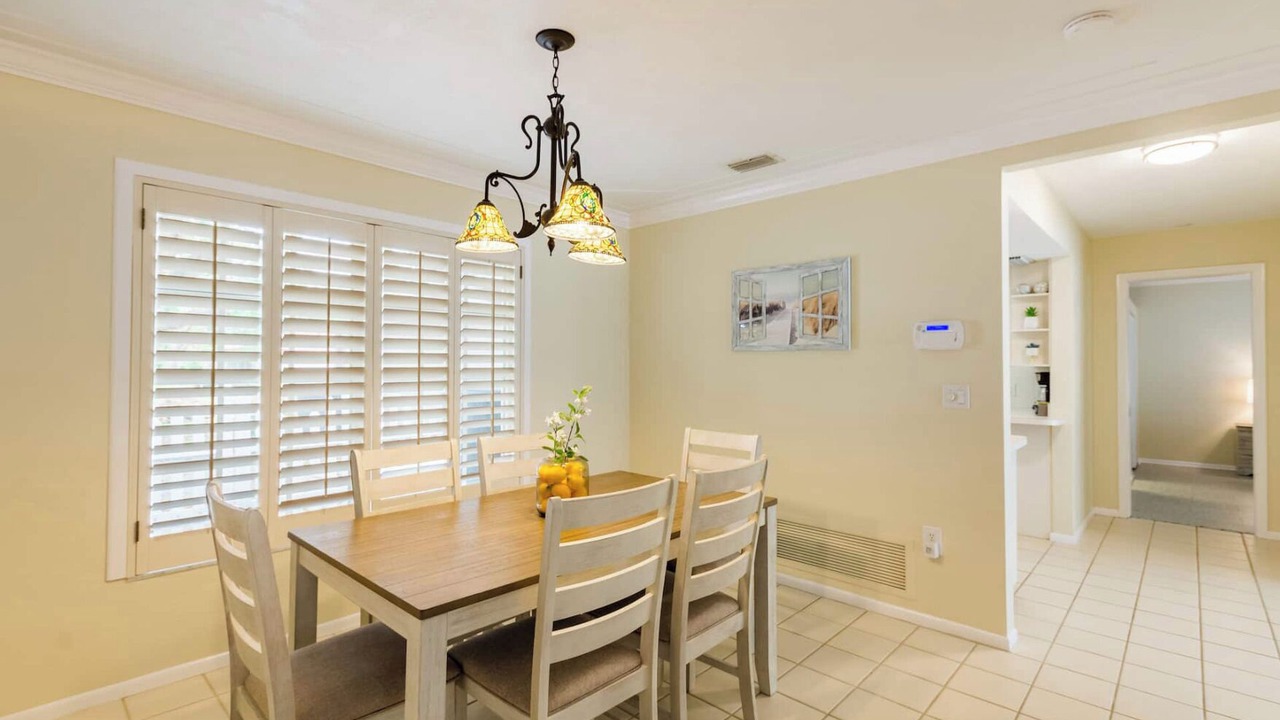 Photo of Others in Gulf Gate Estates