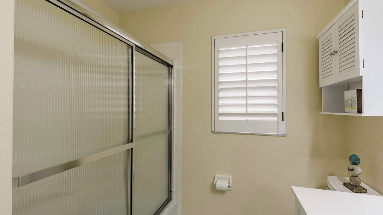 Photo of Bathroom in Gulf Gate Estates