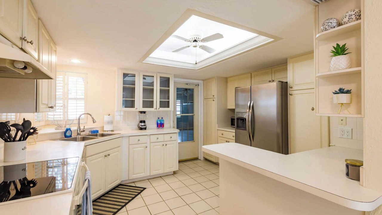 Photo of Kitchen in Gulf Gate Estates