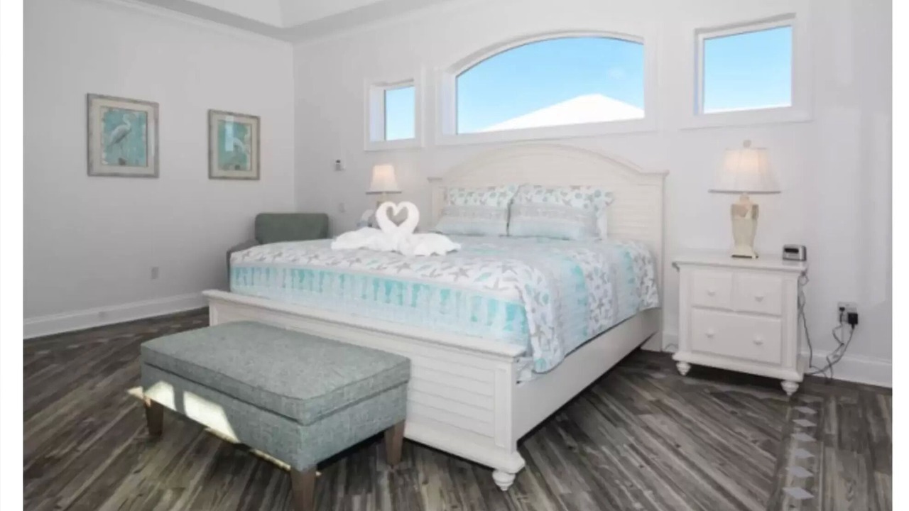 Photo of Bedroom in Avalon by the Sea