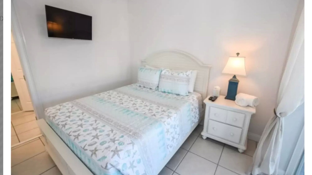 Photo of Bedroom in Avalon by the Sea