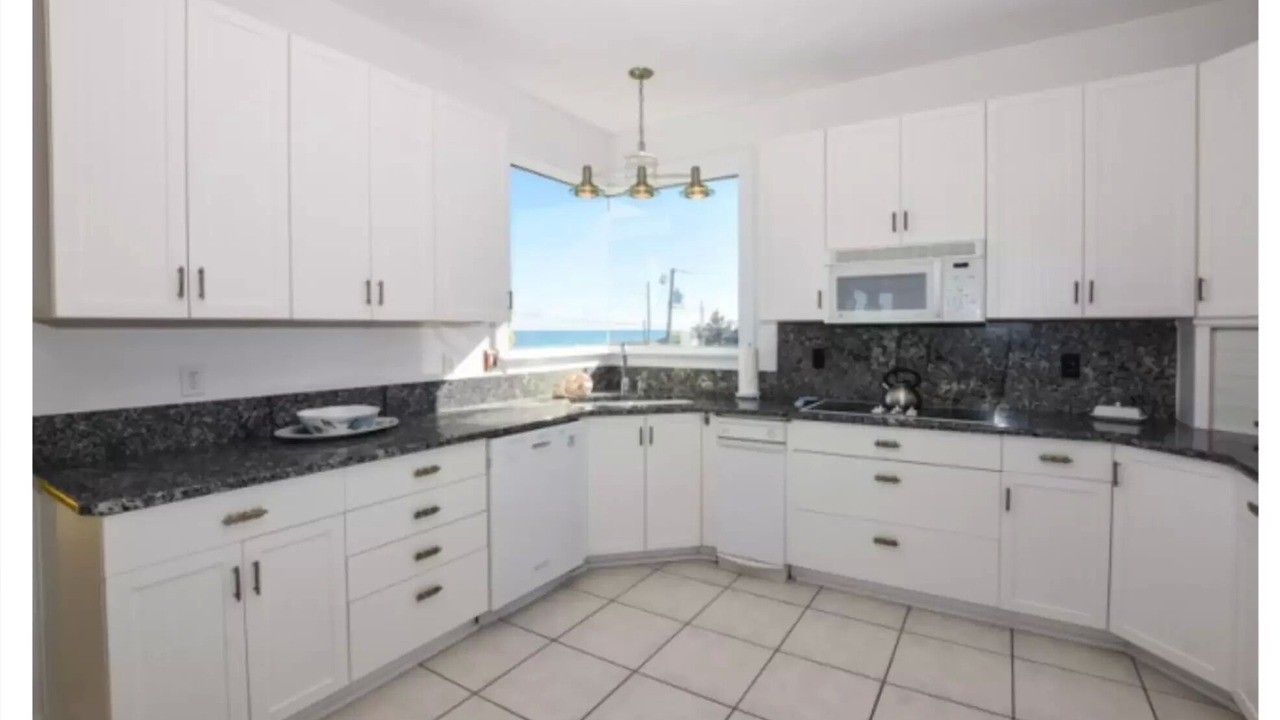Photo of Kitchen in Avalon by the Sea
