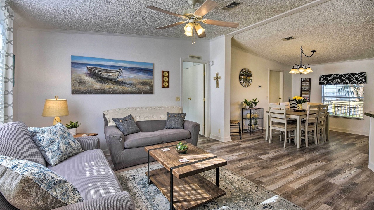 Photo of Bedroom in Crescent City