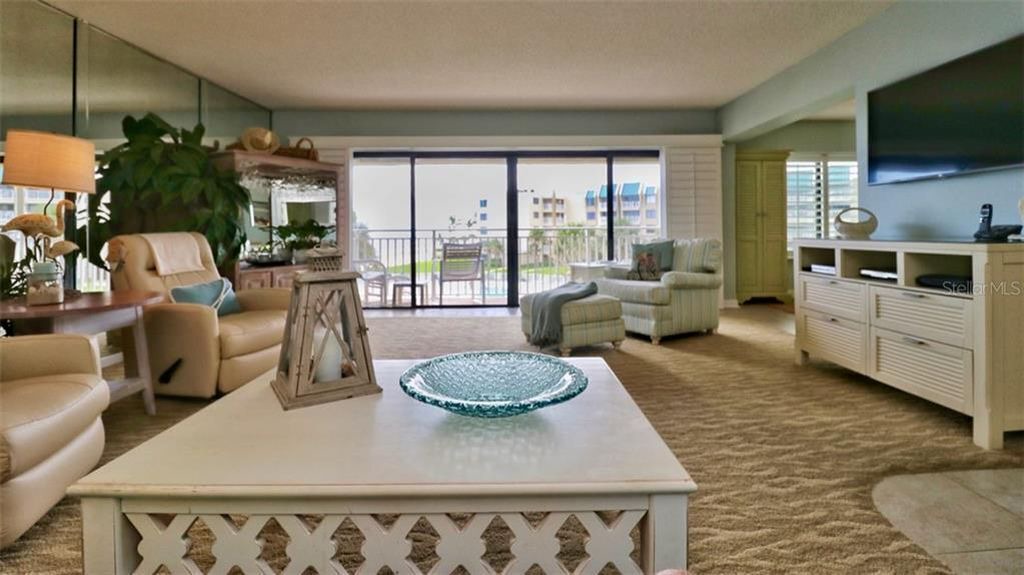 Photo of Livingroom in New Smyrna Beach