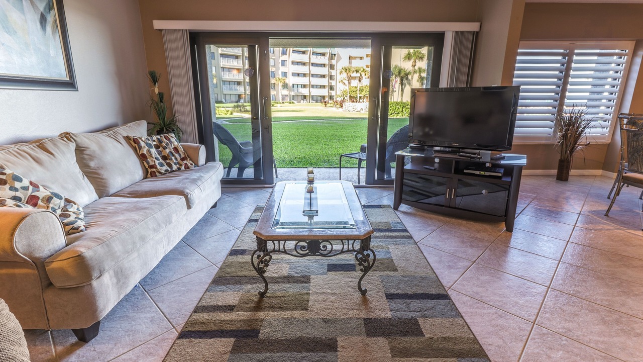 Photo of Livingroom in New Smyrna Beach
