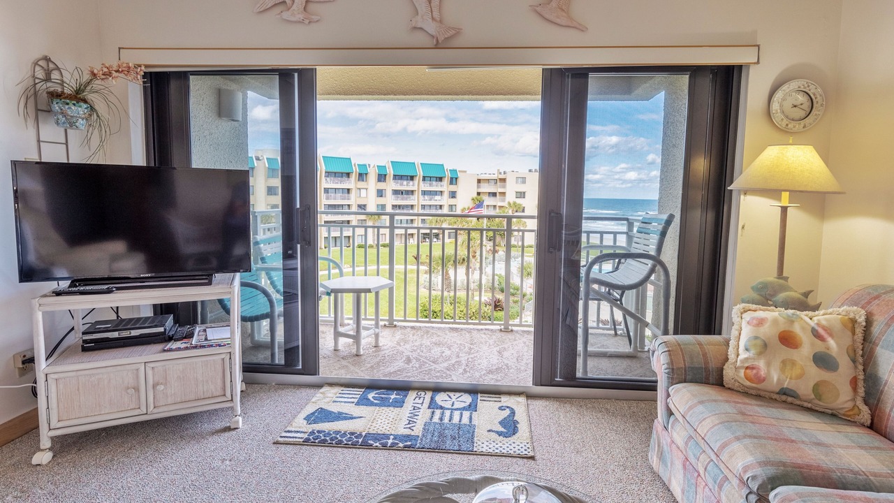 Photo of Livingroom in New Smyrna Beach