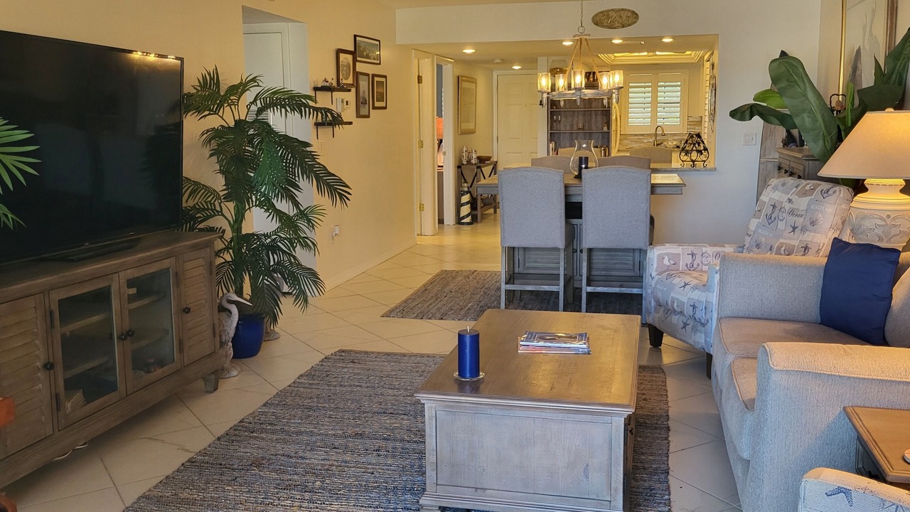 Photo of Livingroom in Englewood