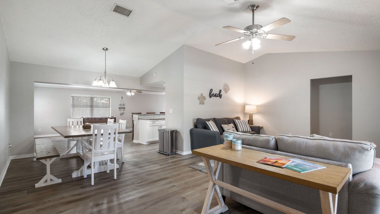 Photo of Livingroom in Largo