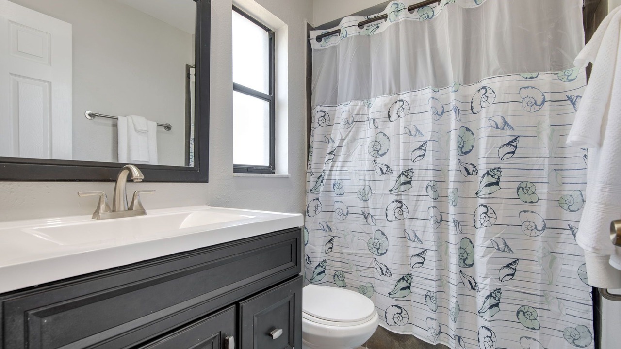 Photo of Bathroom in Largo