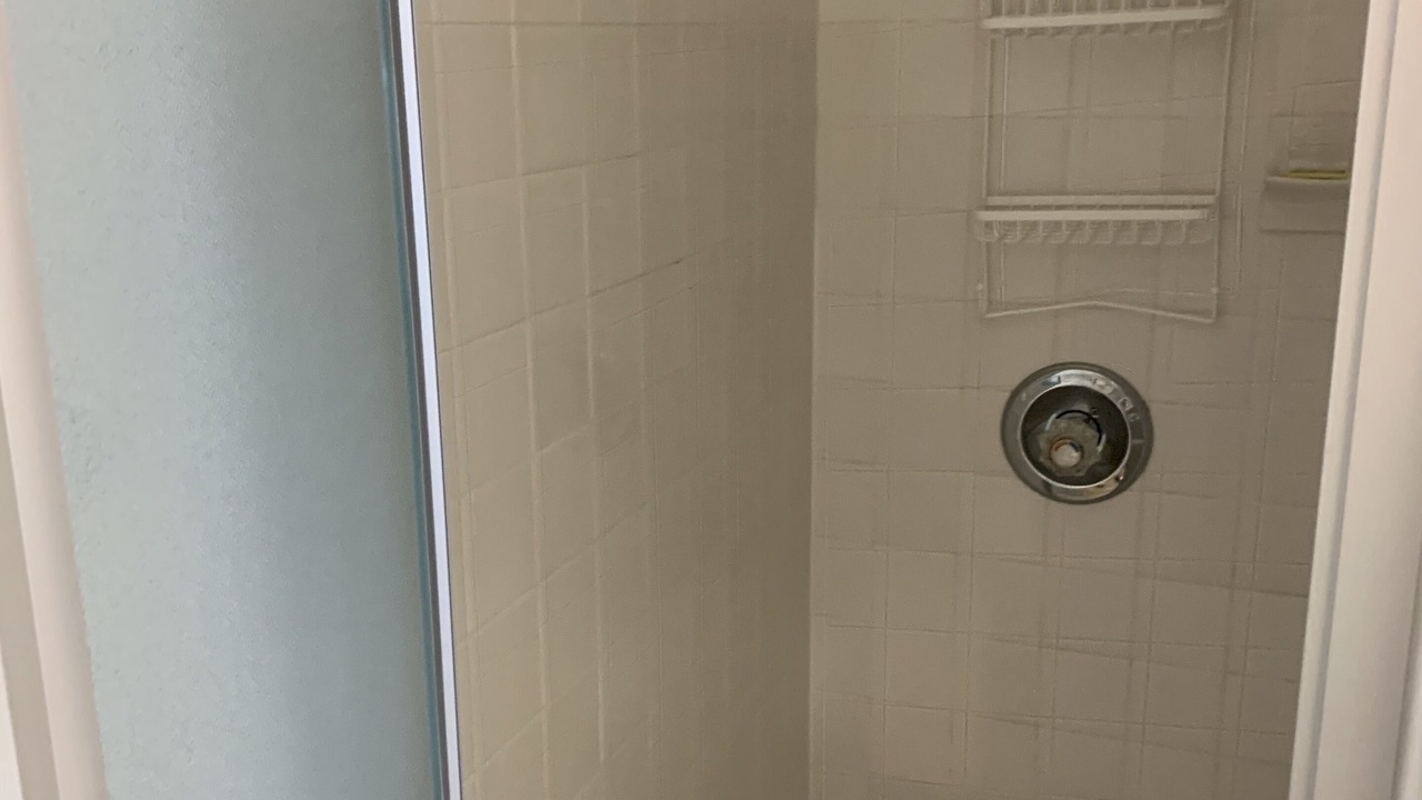 Photo of Bathroom in Glenwood