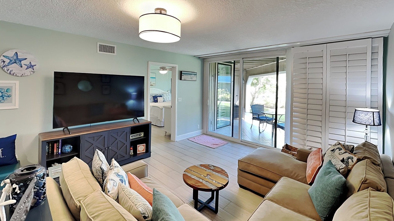 Photo of Livingroom in Butler Beach