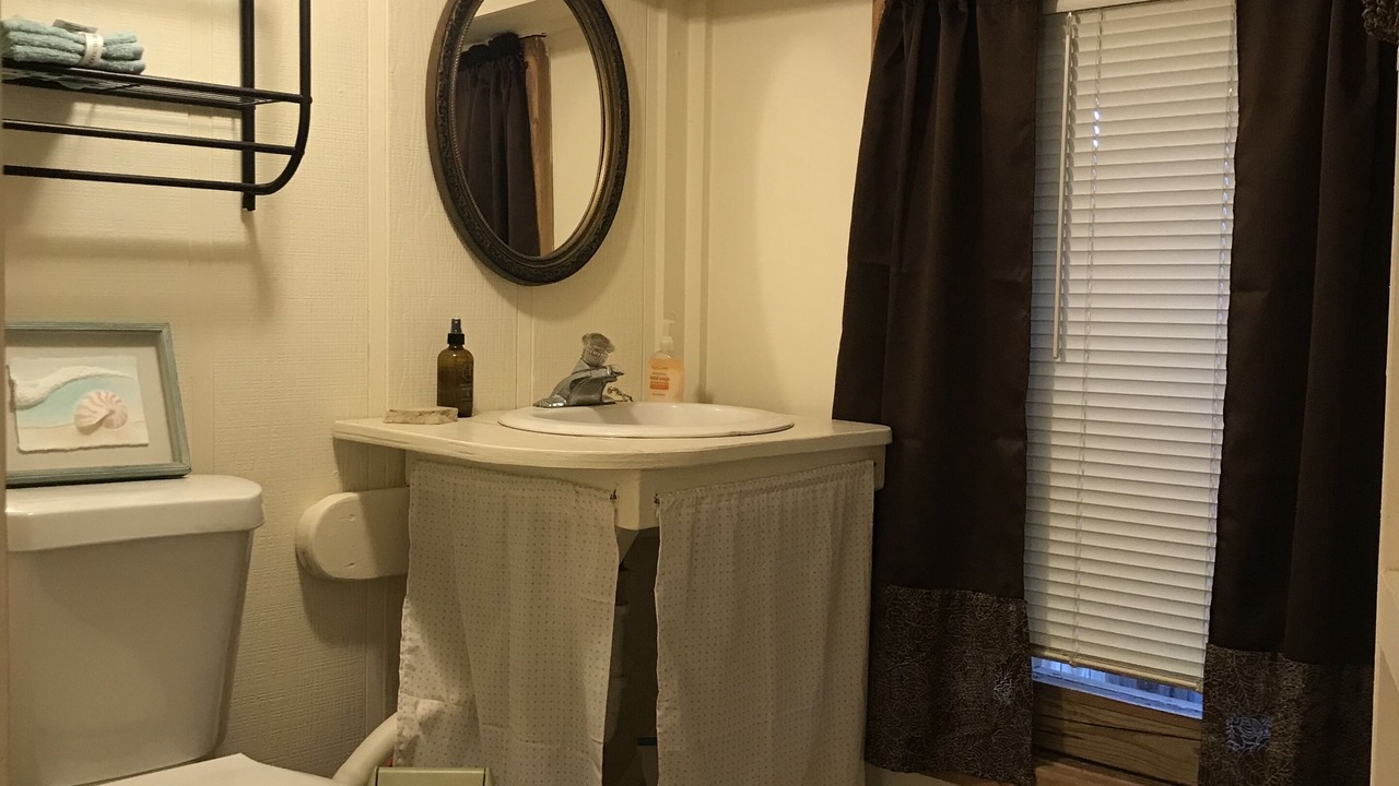 Photo of Bathroom in Little Torch Key