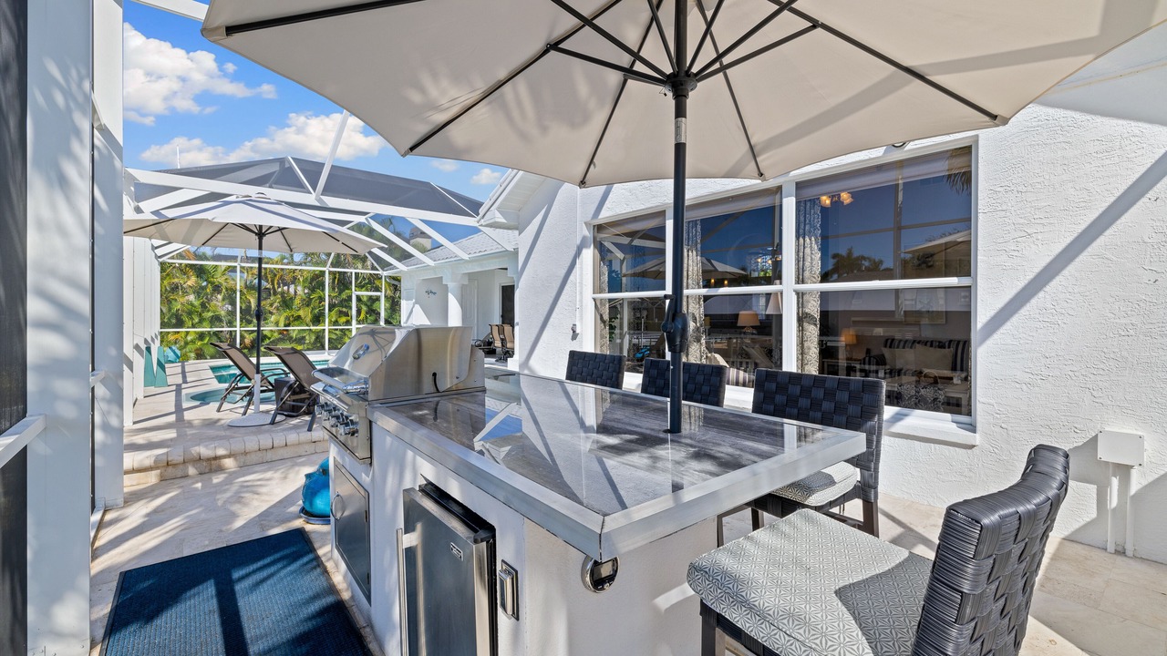 Photo of Outdoor in Pelican