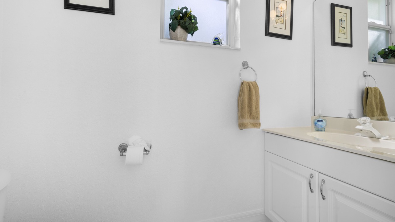Photo of Bathroom in Pelican
