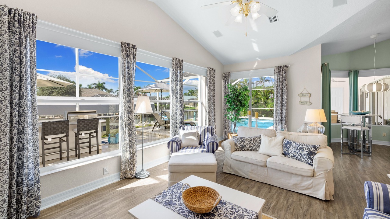 Photo of Livingroom in Pelican