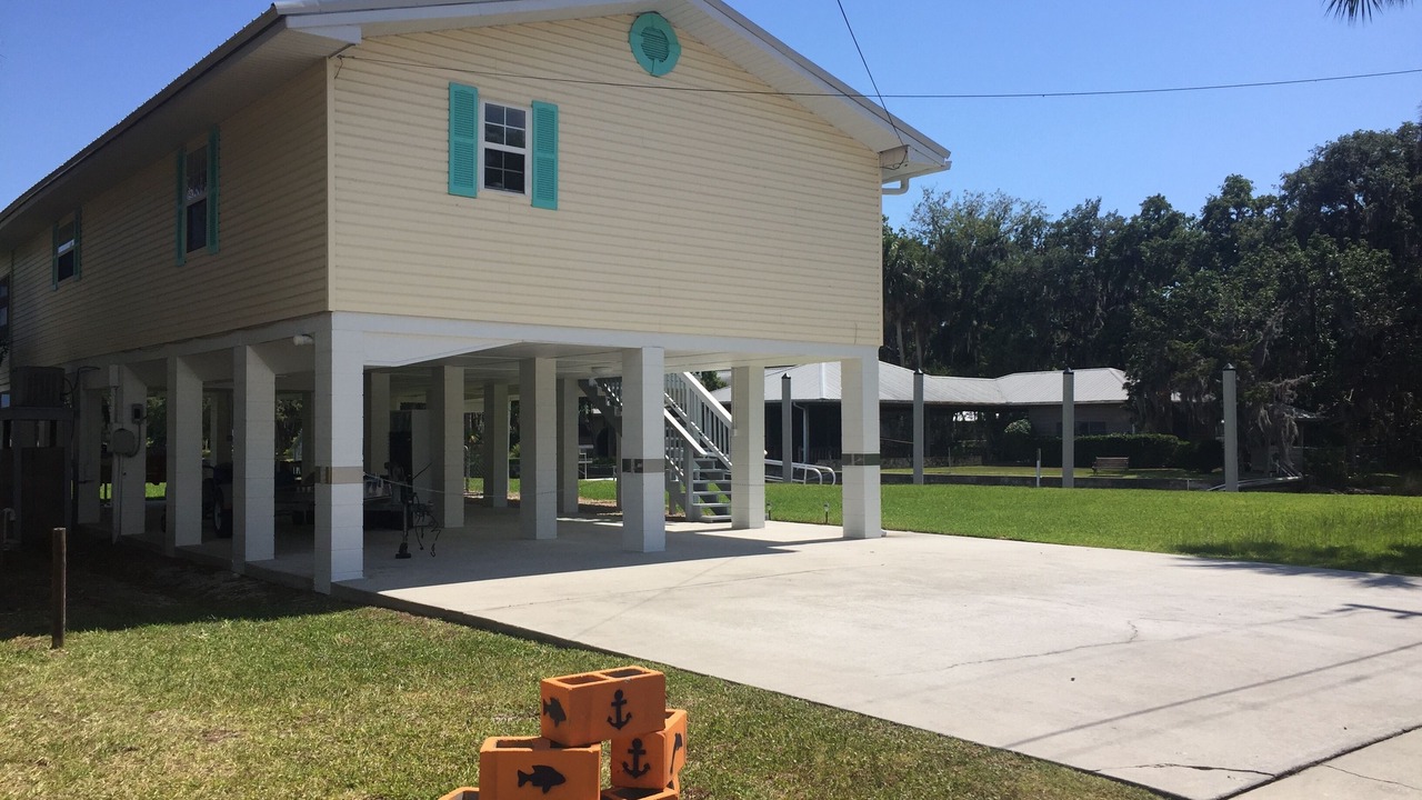 Photo of Outdoor in Suwannee