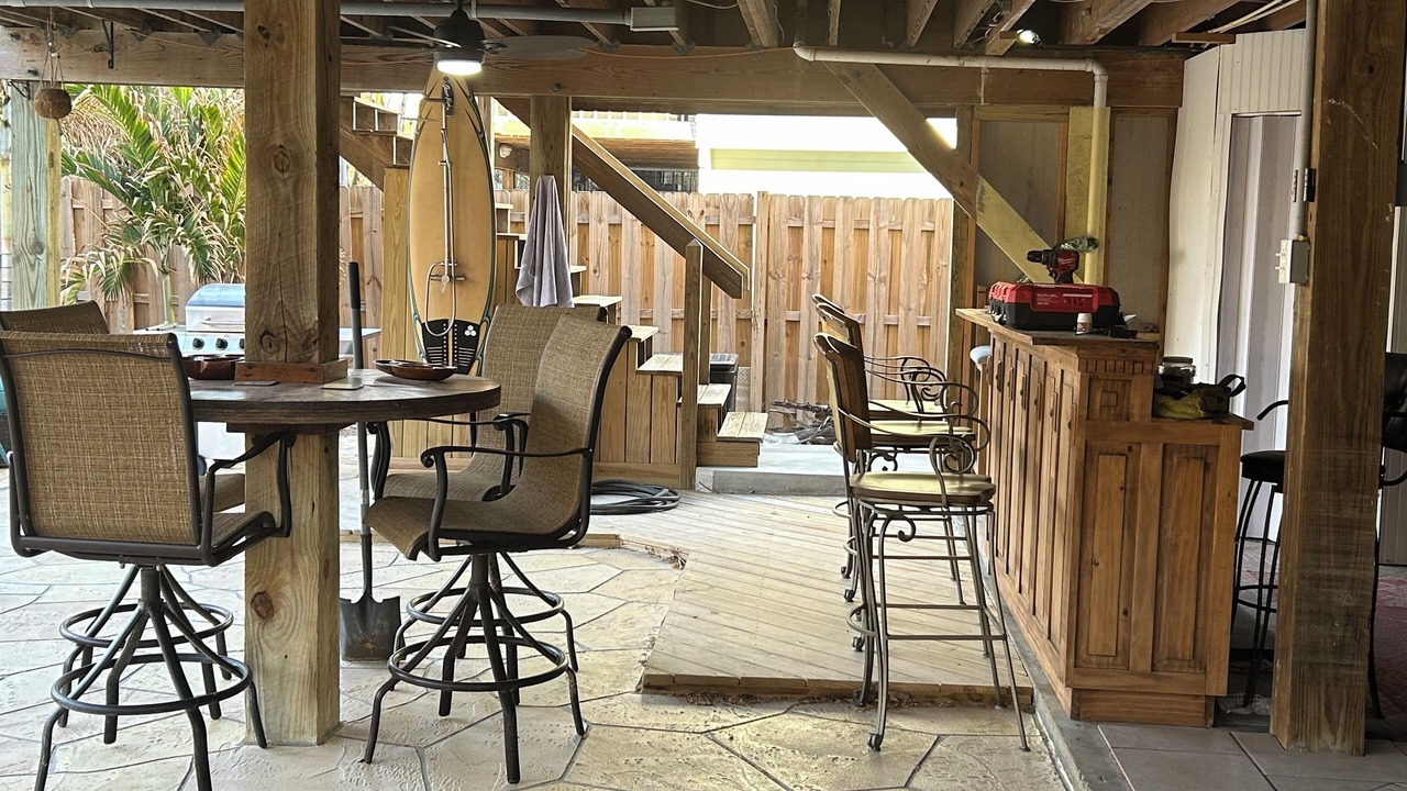 Photo of Outdoor in Mid Island