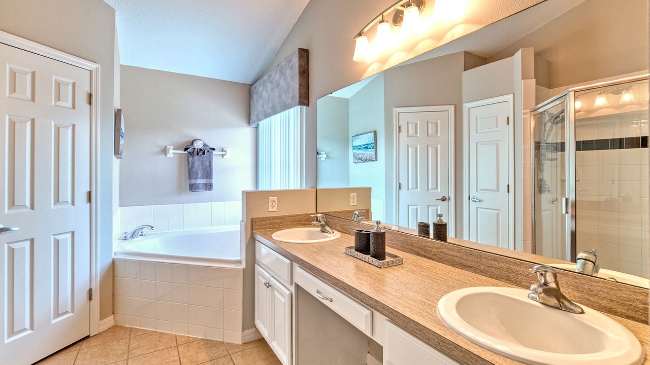 Photo of Bathroom in Highgate Park