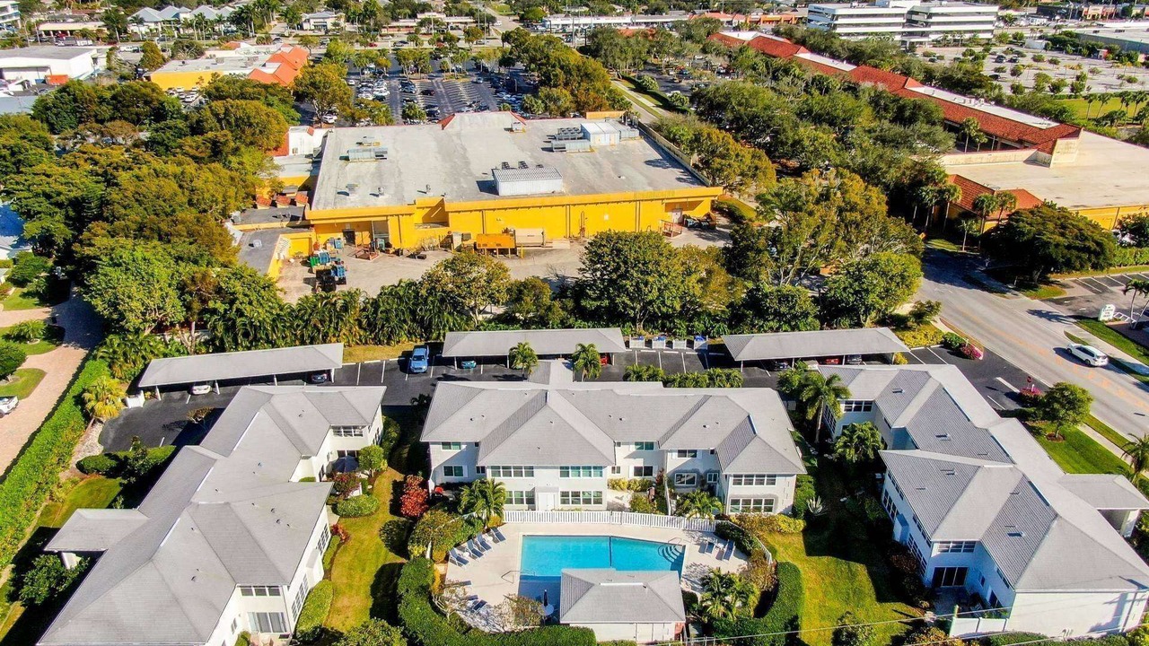 Photo of Outdoor in Park Shore
