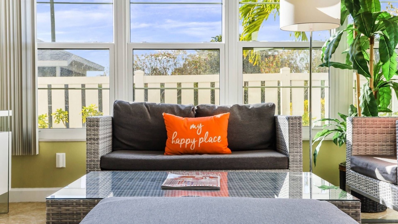 Photo of Livingroom in Park Shore
