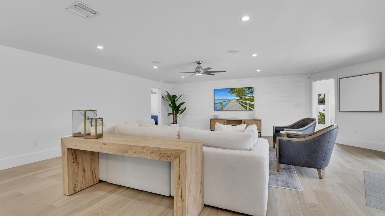 Photo of Livingroom in Moorings