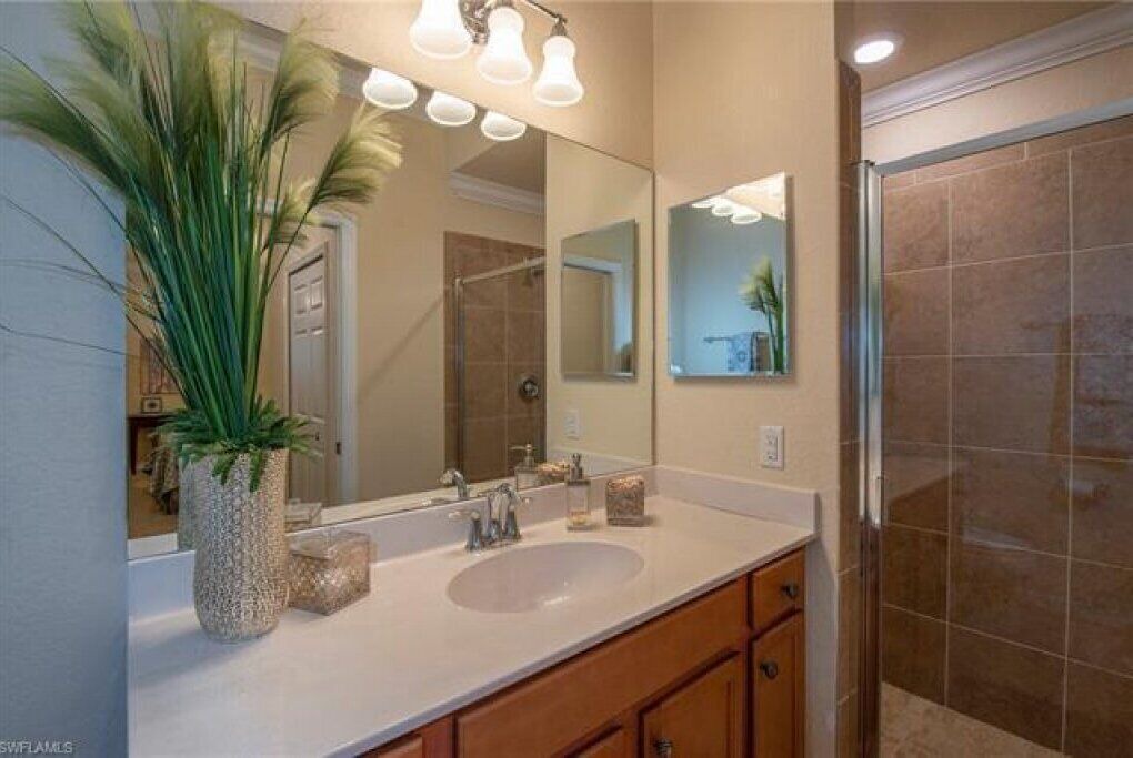 Photo of Bathroom in Naples