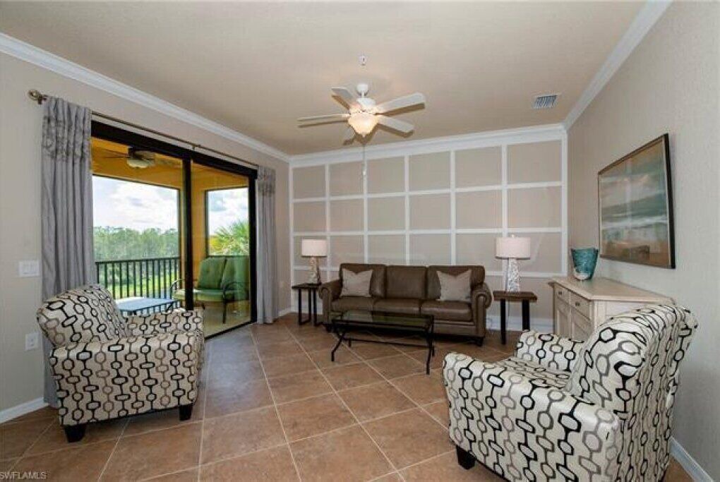 Photo of Livingroom in Naples
