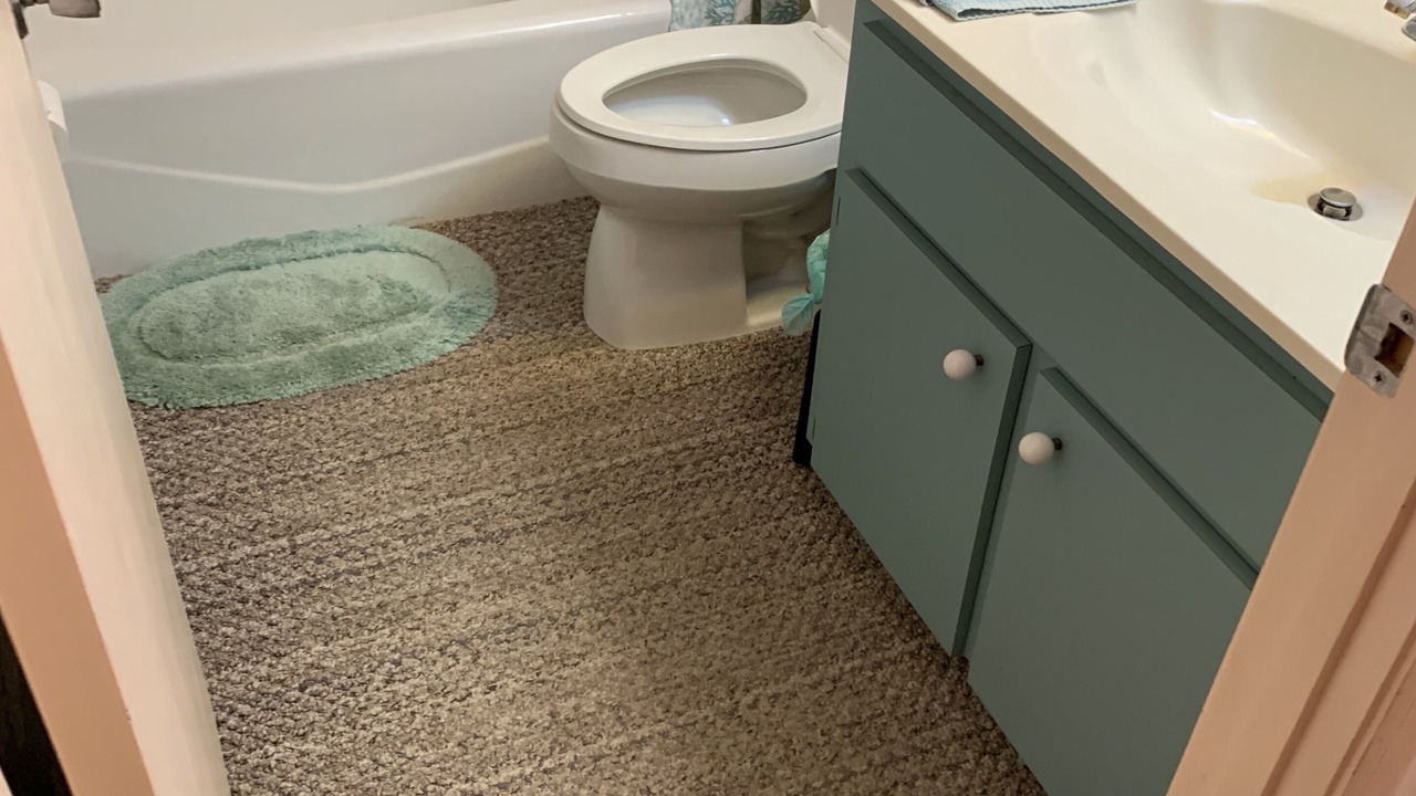 Photo of Bathroom in Curran Shores North