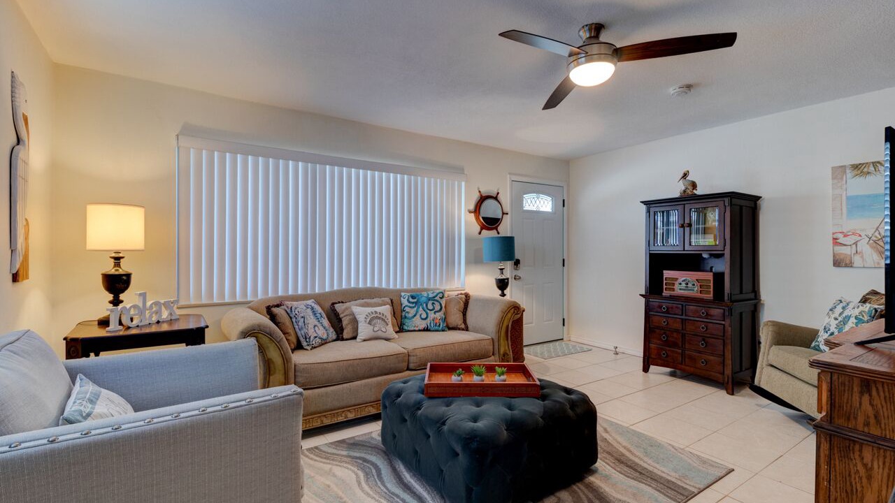 Photo of Livingroom in Horton Shores