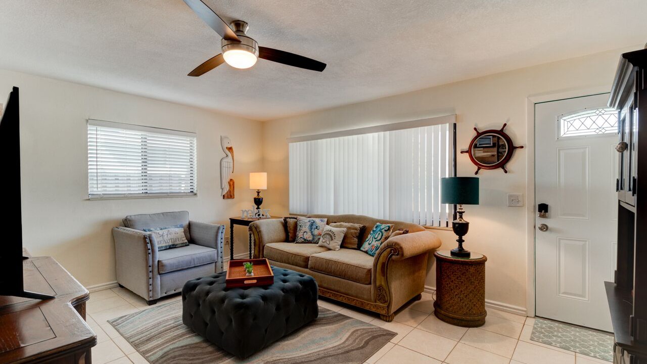 Photo of Livingroom in Horton Shores