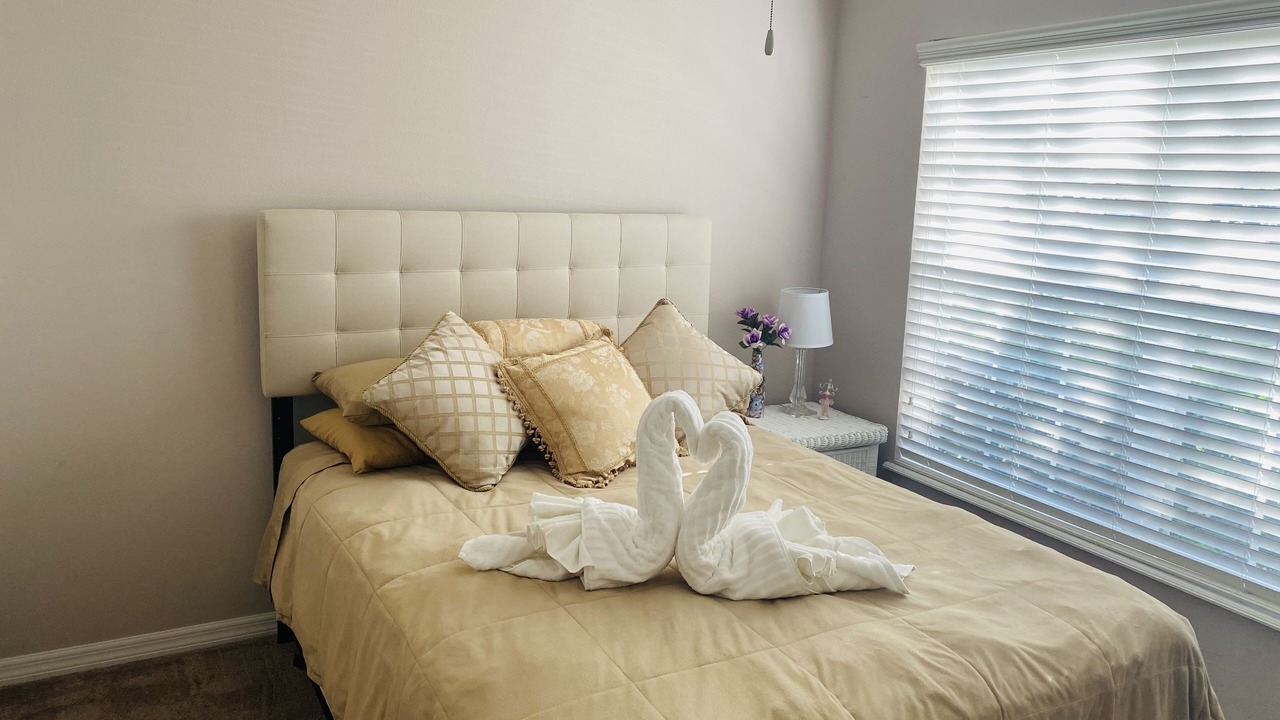 Photo of Bedroom in Sandy Ridge