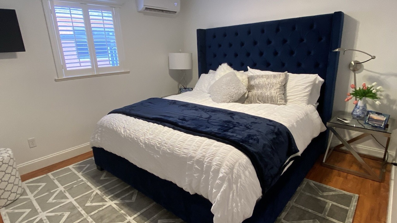 Photo of Bedroom in Naples Park