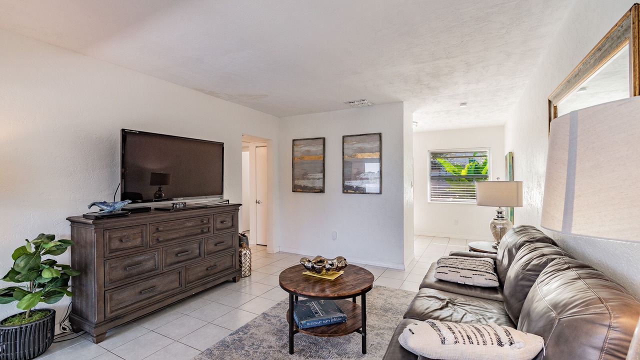 Photo of Livingroom in Ozona