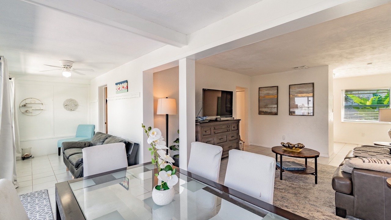 Photo of Livingroom in Ozona