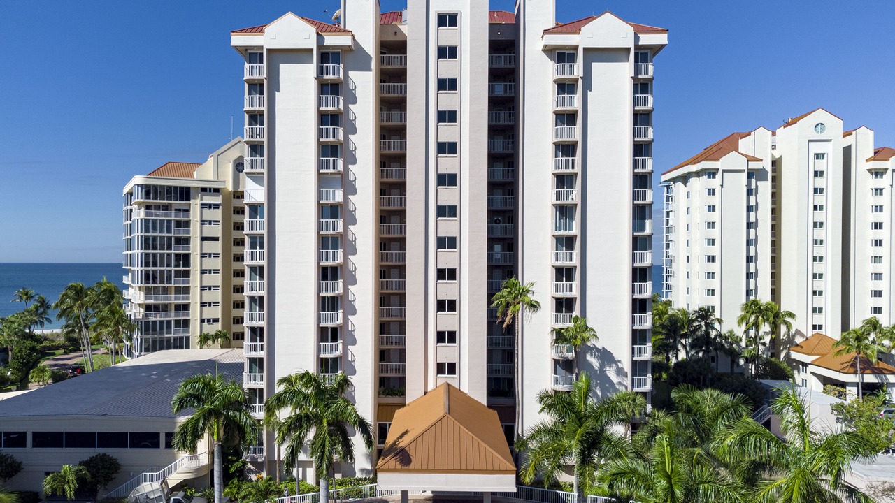 Photo of Outdoor in Park Shore