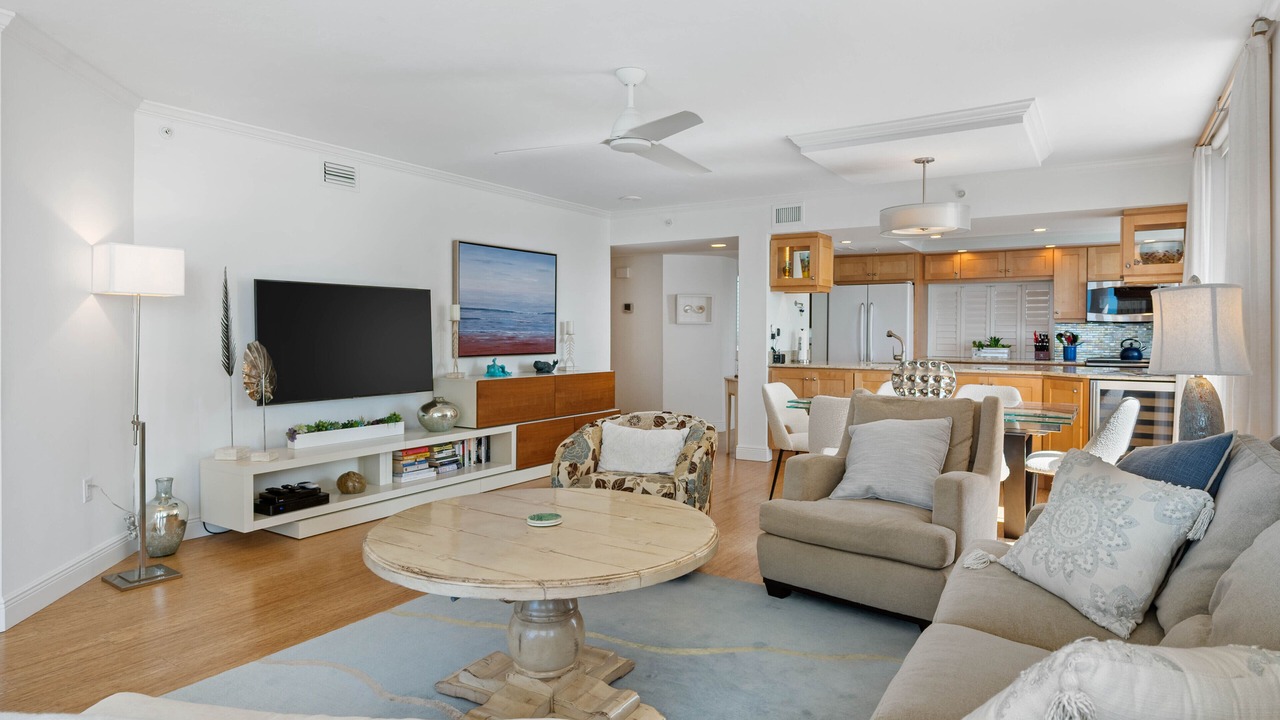Photo of Livingroom in Park Shore