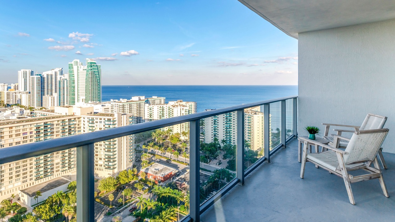 Photo of Patio Balcony in Hallandale Beach