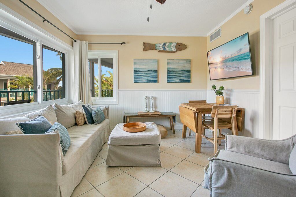 Photo of Livingroom in Bay Esplanade
