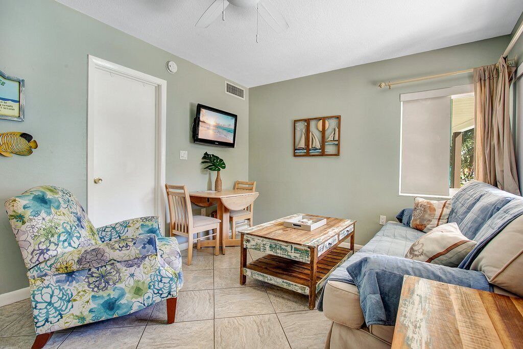 Photo of Livingroom in Bay Esplanade