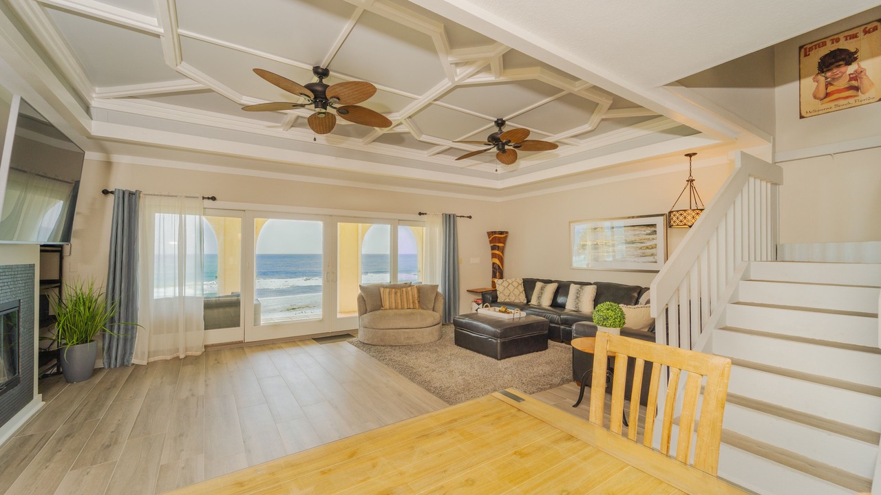 Photo of Livingroom in Indialantic