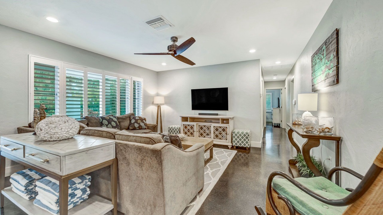 Photo of Livingroom in Saint Armands Key