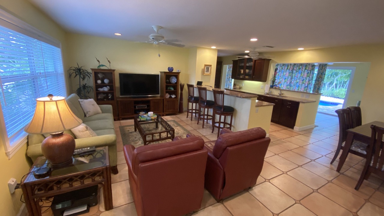 Photo of Bedroom in Sorrento Shores