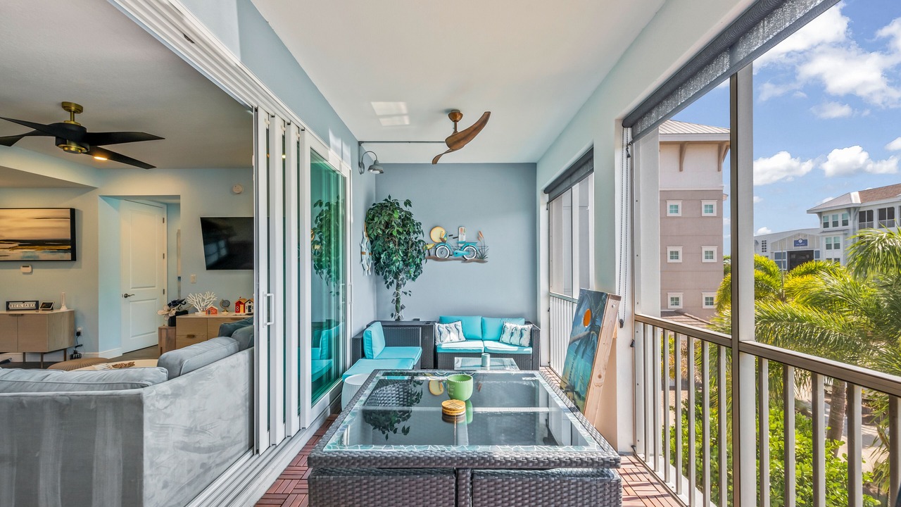 Photo of Livingroom in Whitney Beach
