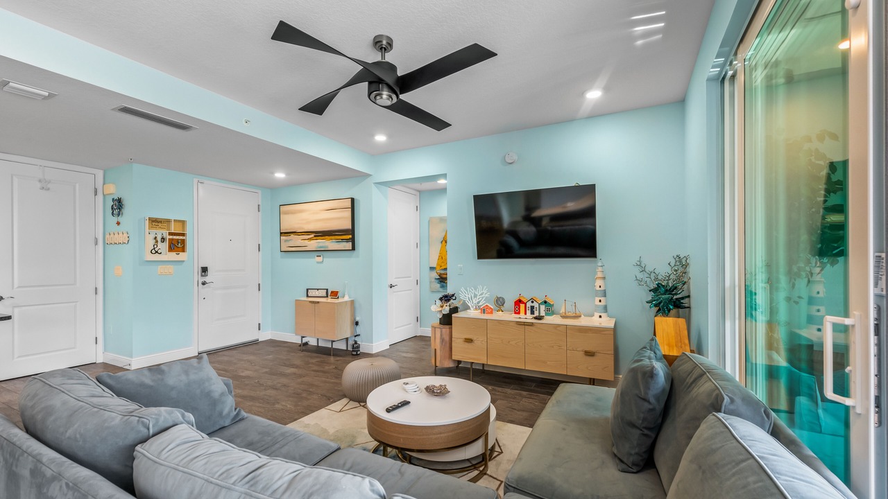 Photo of Livingroom in Whitney Beach